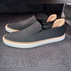 Ugg Women's Sammy Knit Chevron Lifestyle Slip-On Black Sneakers Shoes Size 8